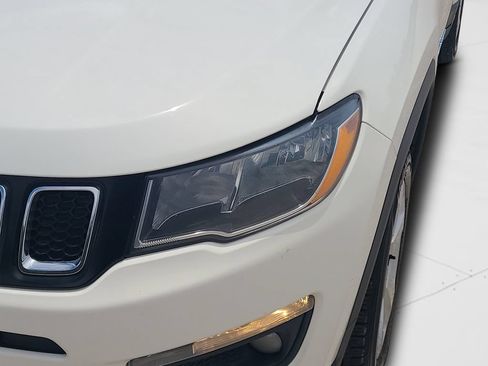 Used 2019 Jeep Compass Latitude w/ Popular Equipment Group AWD/4WD image 22