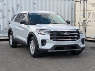 New 2026 Ford Explorer Active RWD video 2