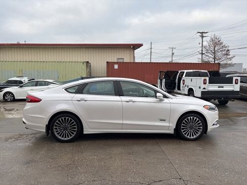 Used 2017 Ford Fusion Energi Platinum image 8