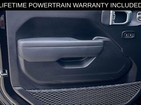 Used 2026 Jeep Wrangler Unlimited Sport image 17