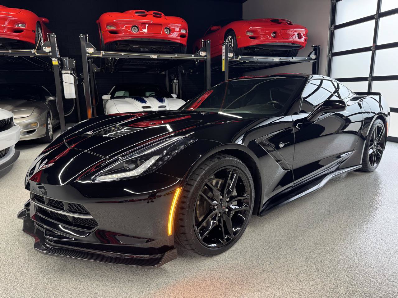 Used 2019 Chevrolet Corvette Stingray Coupe w/ 1LT RWD image 27
