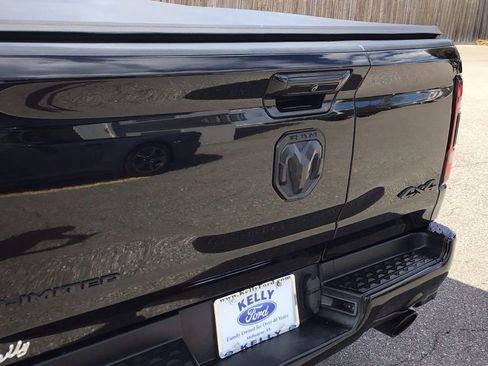 Used 2020 RAM 1500 Limited w/ Black Appearance Package image 10