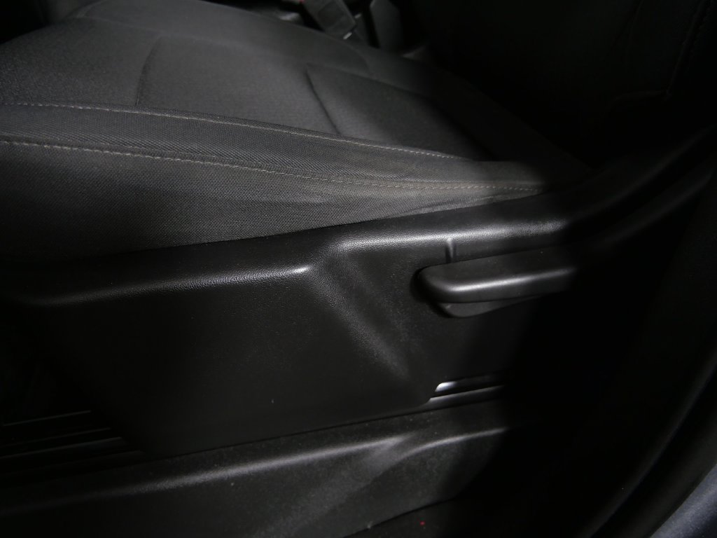 Used 2021 Chevrolet Silverado 1500 Custom Trail Boss AWD/4WD image 15