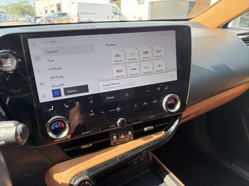 Used 2024 Lexus NX 250 FWD w/ Premium Package image 12