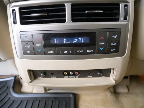 Used 2014 Lexus LX 570 4WD image 35