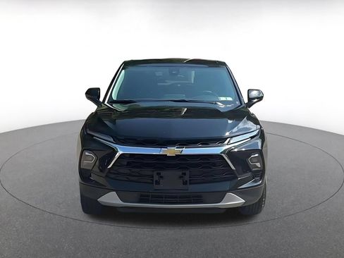 Used 2025 Chevrolet Blazer LT FWD image 4