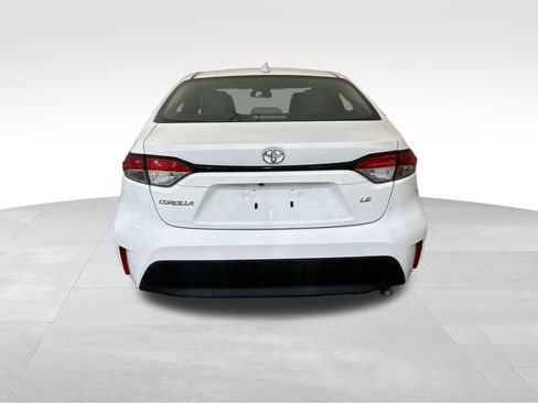 Used 2023 Toyota Corolla LE FWD image 4
