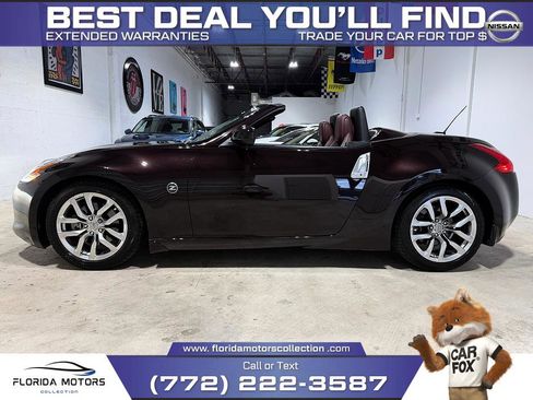 Used 2012 Nissan 370Z Touring RWD image 7