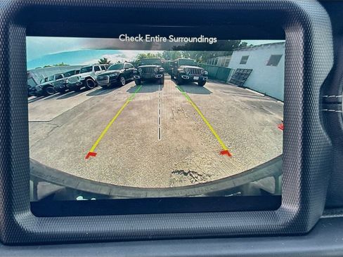 Certified 2023 Jeep Wrangler Unlimited Sahara w/ Cold Weather Group AWD/4WD image 15
