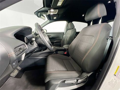 Certified 2025 Honda HR-V Sport image 19