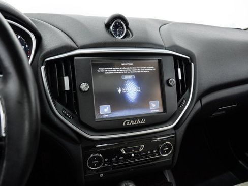 Used 2014 Maserati Ghibli S Q4 AWD/4WD image 25