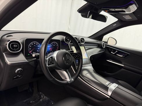 Used 2024 Mercedes-Benz GLC 300 4MATIC image 6