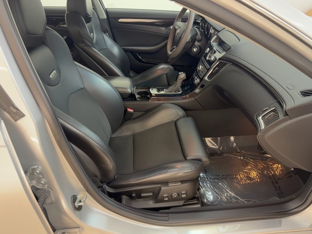 Used 2011 Cadillac CTS V RWD image 30