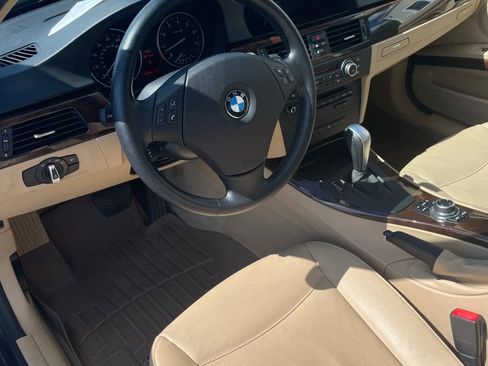 Used 2011 BMW 328i xDrive Sedan AWD/4WD image 9