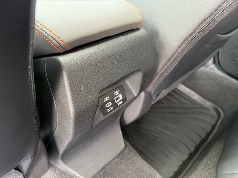 Certified 2024 Subaru Crosstrek 2.5i Limited AWD/4WD image 17