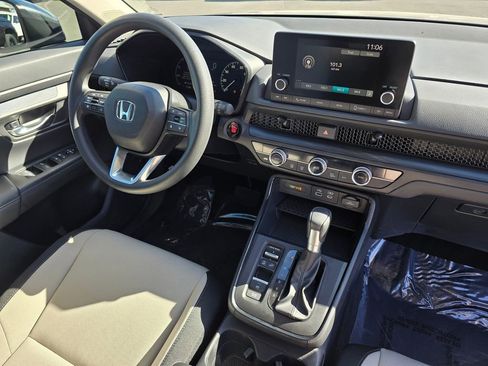 Used 2024 Honda CR-V EX image 11