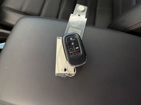 Used 2025 Honda CR-V EX-L image 32