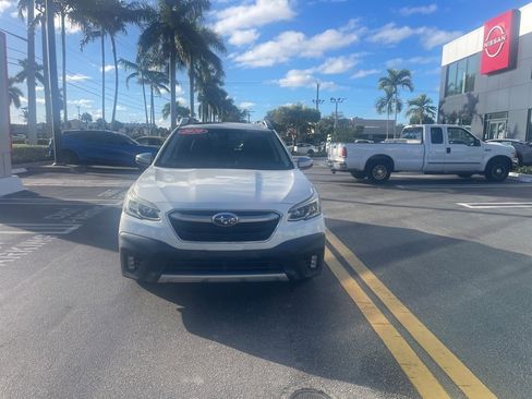 Used 2020 Subaru Outback Touring image 4