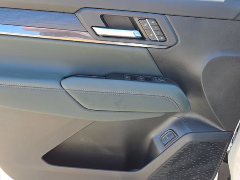 New 2026 GMC Terrain AT4 w/ Convenience Package III AWD/4WD image 19