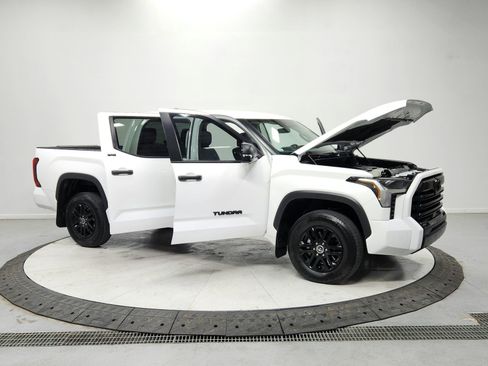Used 2024 Toyota Tundra SR5 image 9