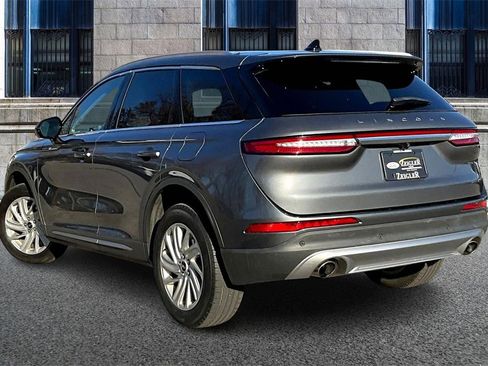 Used 2022 Lincoln Corsair Standard image 10