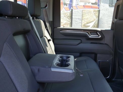 Used 2024 Chevrolet Silverado 2500 LT w/ Convenience Package AWD/4WD image 15