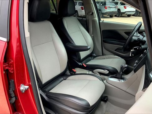 Used 2014 Buick Encore Convenience FWD image 9