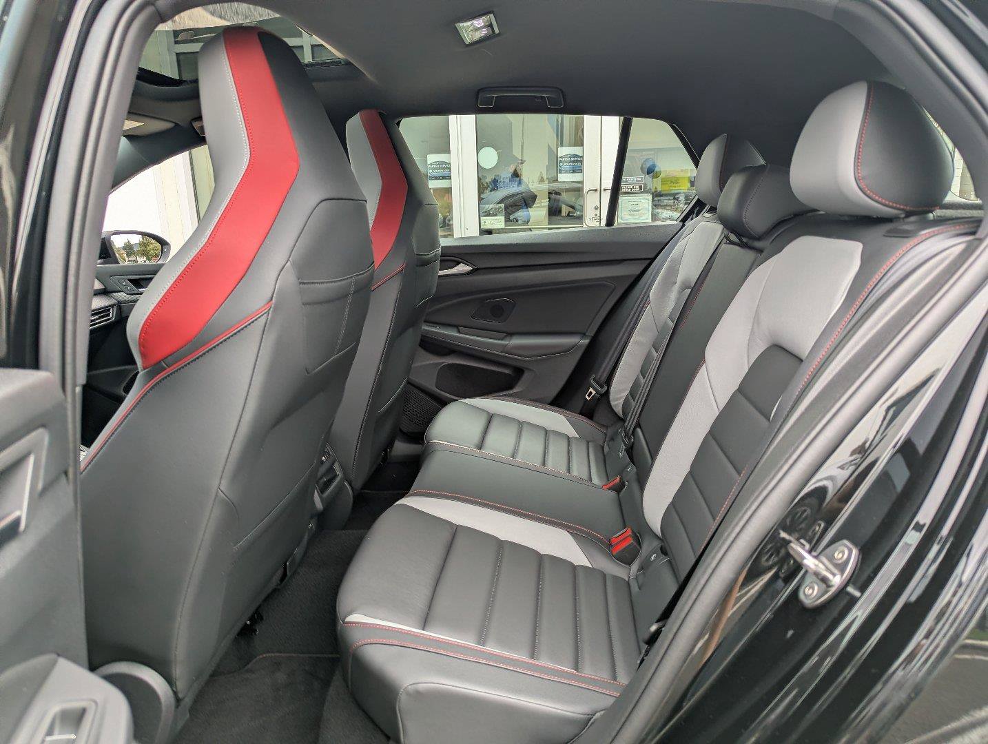 New 2026 Volkswagen GTI SE FWD image 31