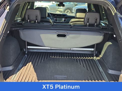 Used 2018 Cadillac XT5 Platinum w/ Driver Assist Package AWD/4WD image 23