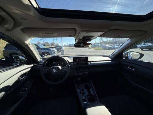 Used 2024 Honda Accord EX image 19