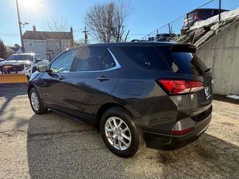 Used 2022 Chevrolet Equinox LT image 3