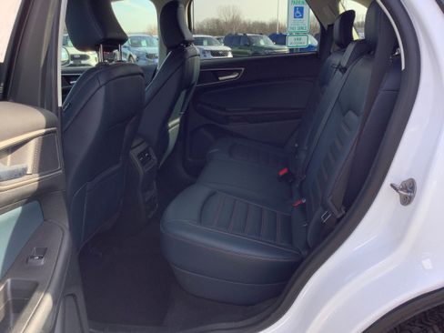 Certified 2024 Ford Edge SEL w/ Sport Appearance Package image 9