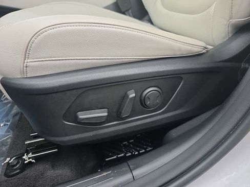 Certified 2022 Hyundai Tucson Limited image 42