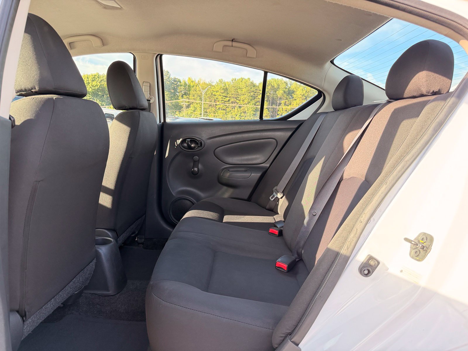 Used 2018 Nissan Versa S Plus FWD image 17