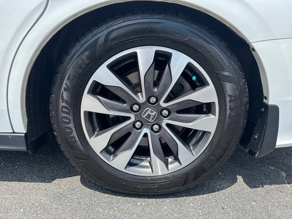 Used 2021 Honda Odyssey EX-L image 49