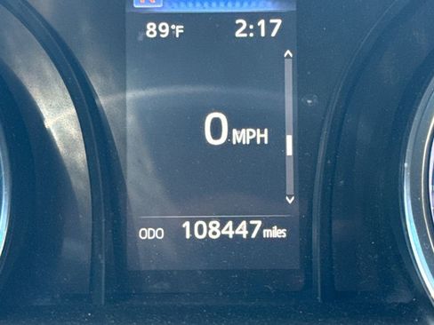 Used 2020 Toyota Camry SE image 24