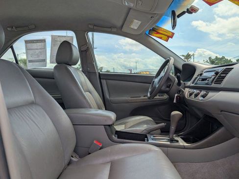 Used 2002 Toyota Camry LE image 25