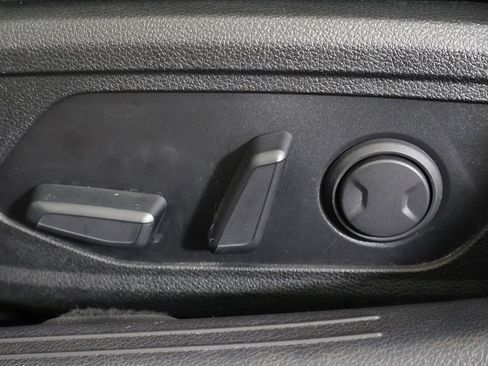 Used 2023 Kia K5 GT-Line image 34