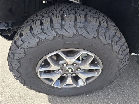 Used 2024 Ford Bronco Badlands image 21