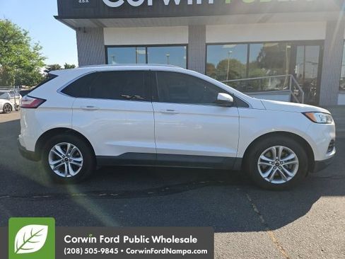Used 2019 Ford Edge SEL w/ Equipment Group 201A AWD/4WD image 2