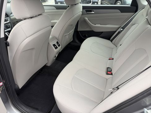 Used 2019 Hyundai Sonata SEL image 16
