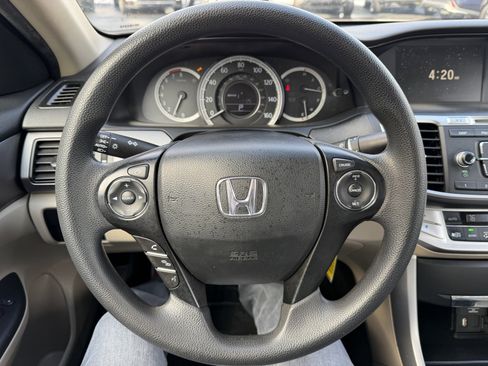 Used 2015 Honda Accord LX image 17