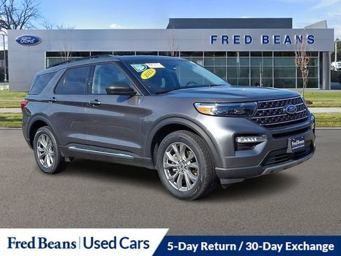 Used 2023 Ford Explorer XLT w/ Equipment Group 202A AWD/4WD image 1