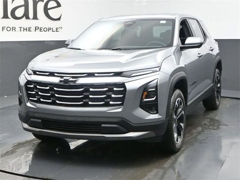 New 2026 Chevrolet Equinox LT w/ Safety and Technology Package image 7