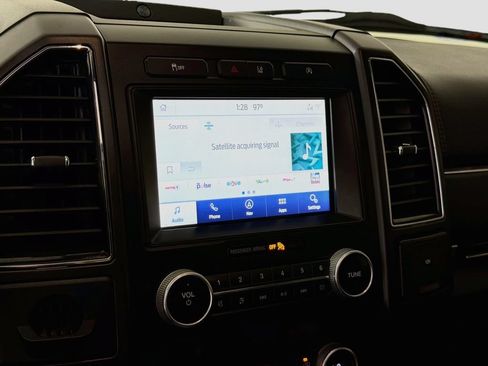 Used 2021 Ford Expedition Limited RWD image 18