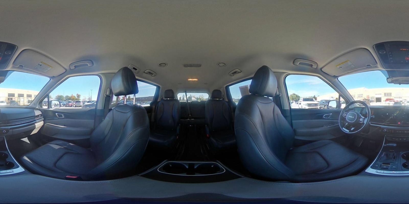 Used 2026 Kia Carnival FWD image 44