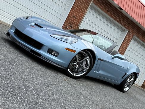 Used 2012 Chevrolet Corvette Grand Sport w/ 3LT Preferred Equipment Group RWD image 7