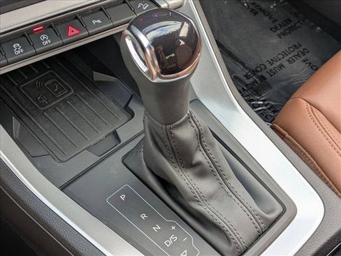 Certified 2025 Audi Q3 2.0T Premium w/ Convenience Package image 11