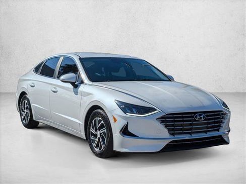 Used 2022 Hyundai Sonata Blue image 3