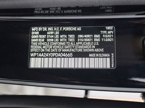 Used 2023 Porsche Cayenne AWD/4WD image 40